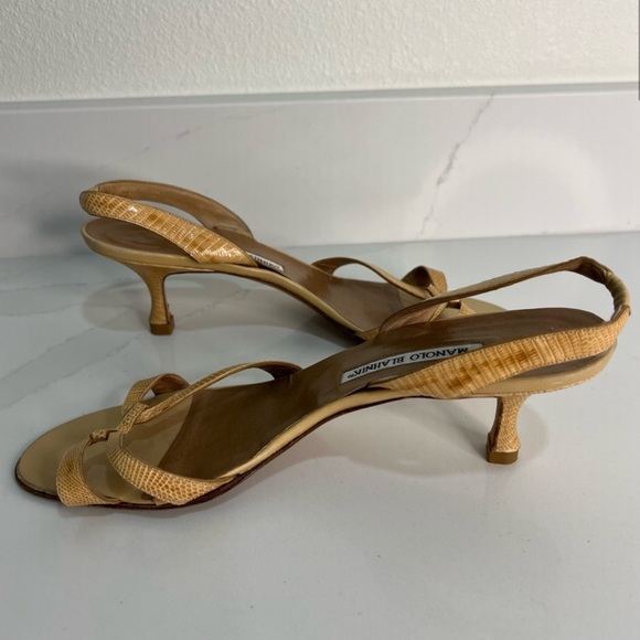 Manolo Blahnik Snakeskin Slingback Heels Sandals
Leather Open Toe Size 40 - Picture 2 of 11